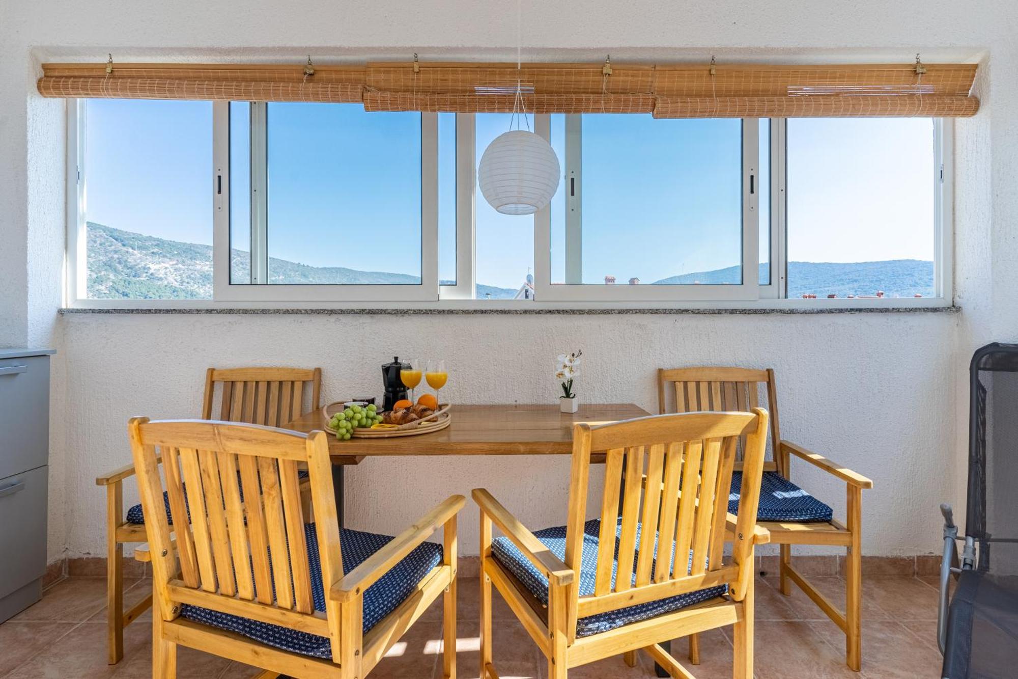 Apartment Kristian Крес Екстериор снимка