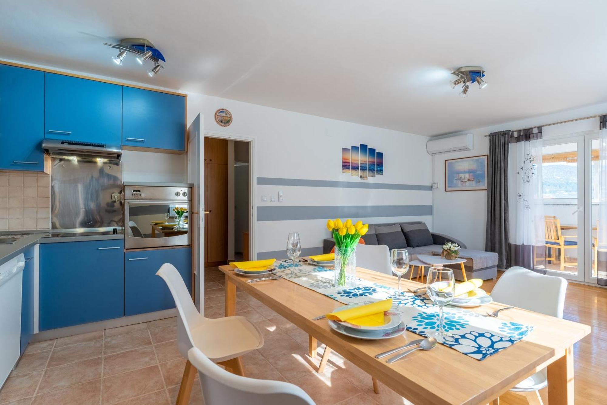 Apartment Kristian Крес Екстериор снимка